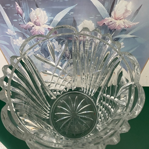 LARGE CRYSTAL VASE - Picture 3 of 4